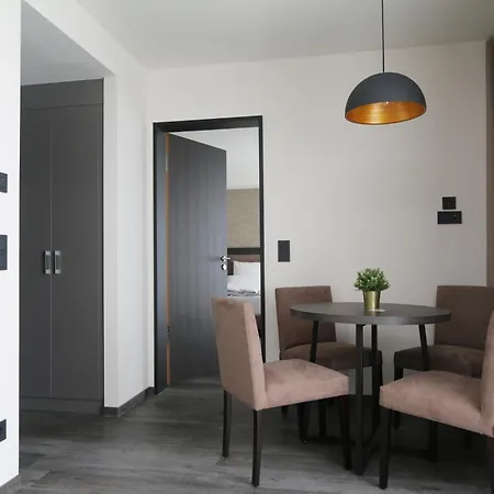 Aparthotel In2 The Boardinghouse 3*