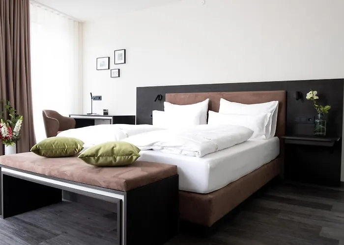 In2 The Boardinghouse Aparthotel