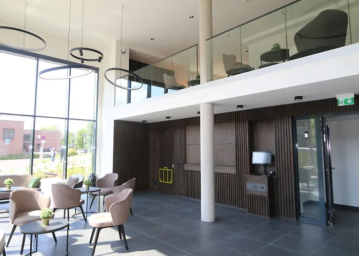 In2 The Boardinghouse Aparthotel