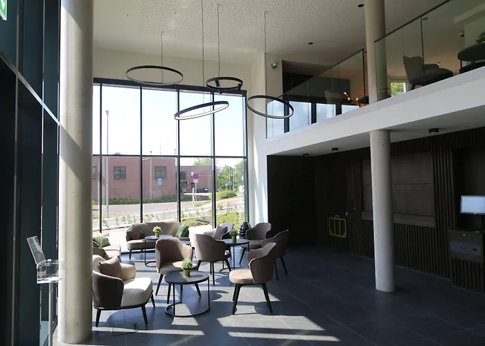 In2 The Boardinghouse