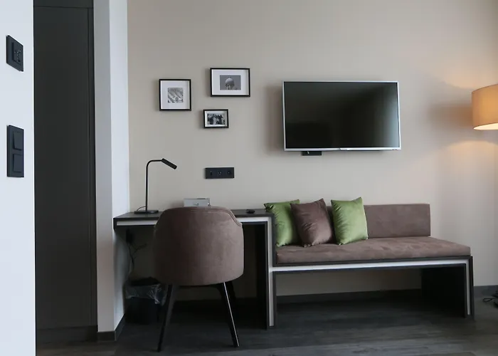 In2 The Boardinghouse Aparthotel